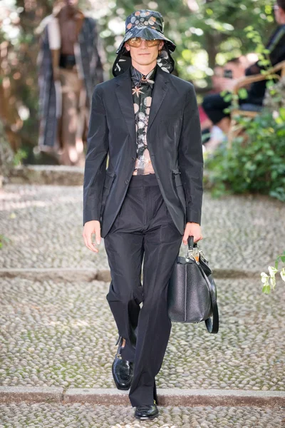 Look 31